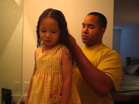 Kızının Saçına Dinleme Cihazı Yerleştirdi ve…