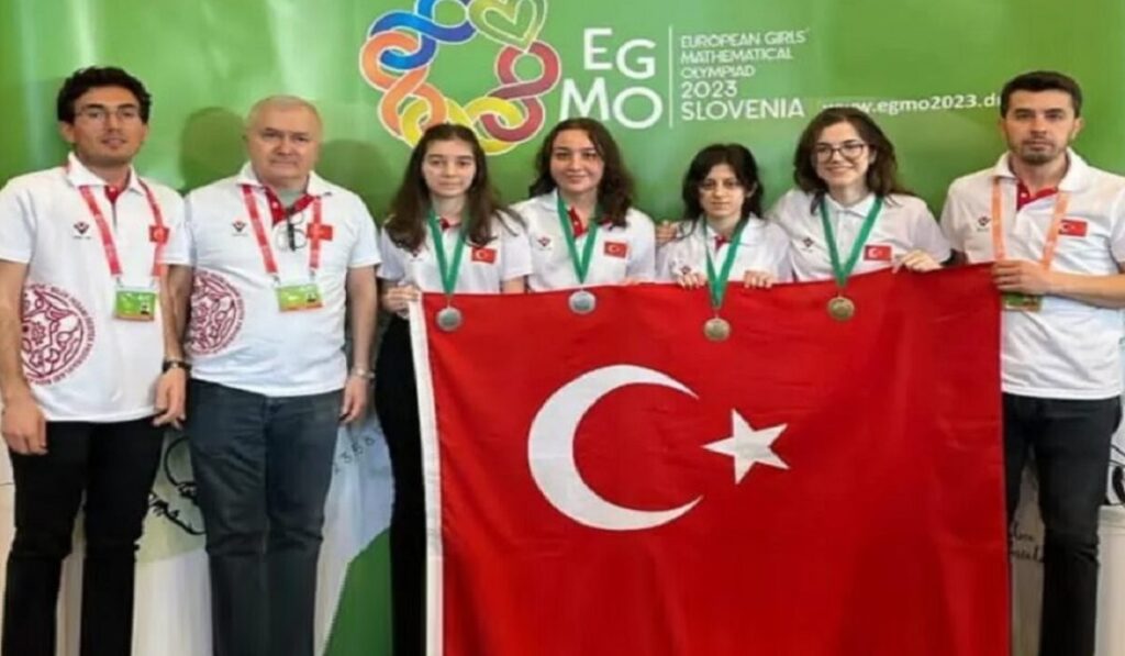 Avrupa Kızlar Matematik Olimpiyatı’nda 4 Öğrencimiz Ödül Aldı
